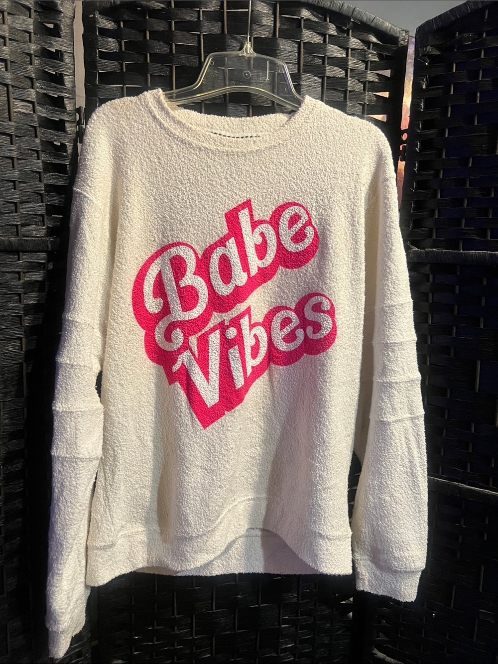 Off white beachy 'Babe Vibes' Cozy Pullover Sweatshirt oversized size Small